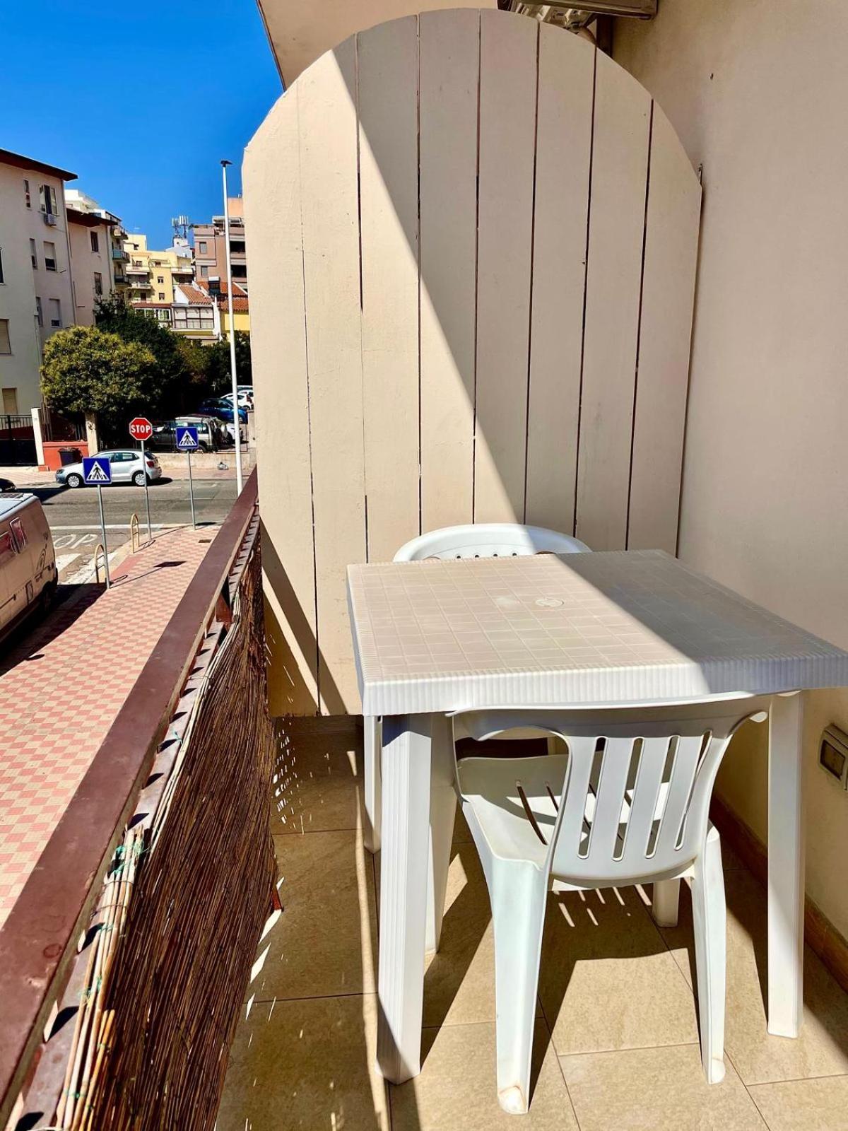 Eliterooms Cagliari Exteriör bild